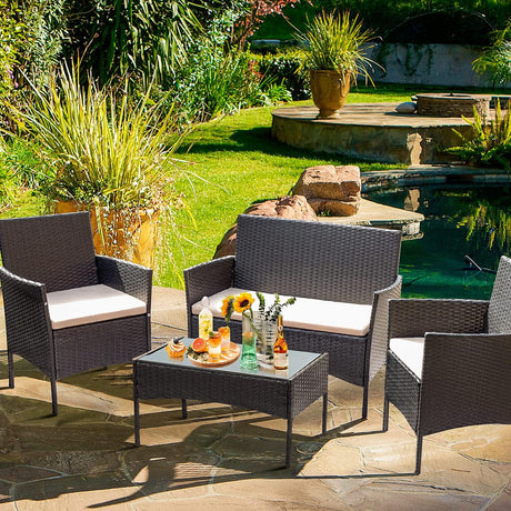 Greesum Muebles de patio de 4 piezas para conversación al aire libre, sillas de mimbre para jardín, balcón, porche, sofá biplaza junto a la piscina con cojín y mesa de cristal, negro y beige