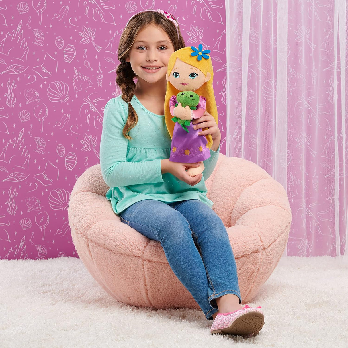 Muñeca de felpa de 14 pulgadas de rapunzel y pascal