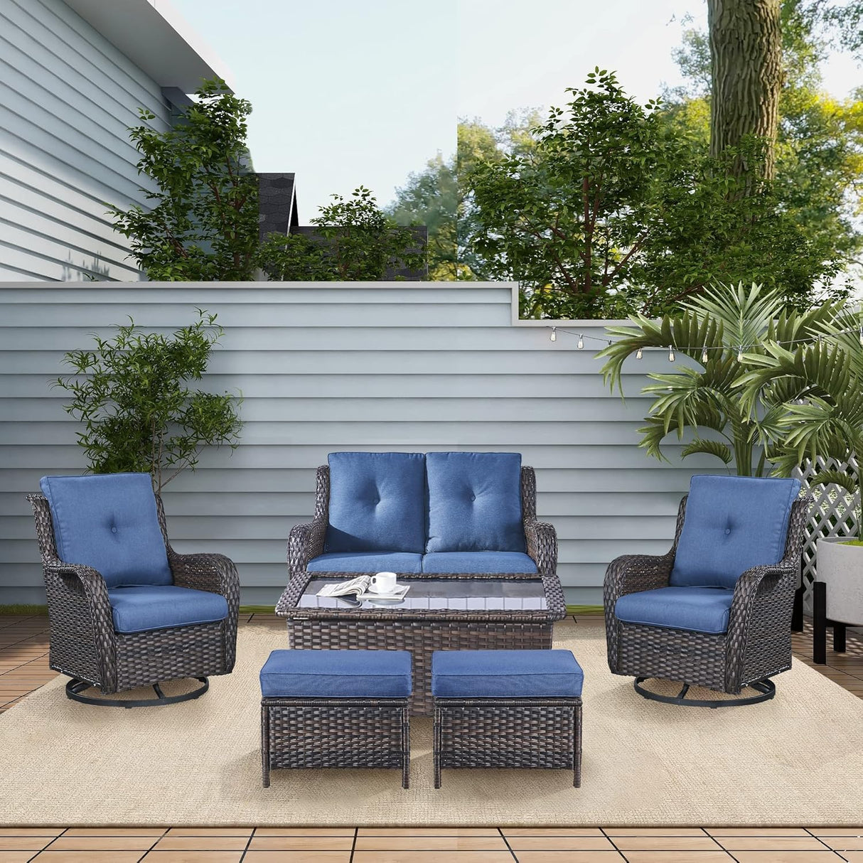 Belord Juego de muebles de mimbre para exteriores, juego de muebles de patio de 6 piezas con sillas mecedoras giratorias, sofá biplaza, otomanas y mesa auxiliar, cojín azul
