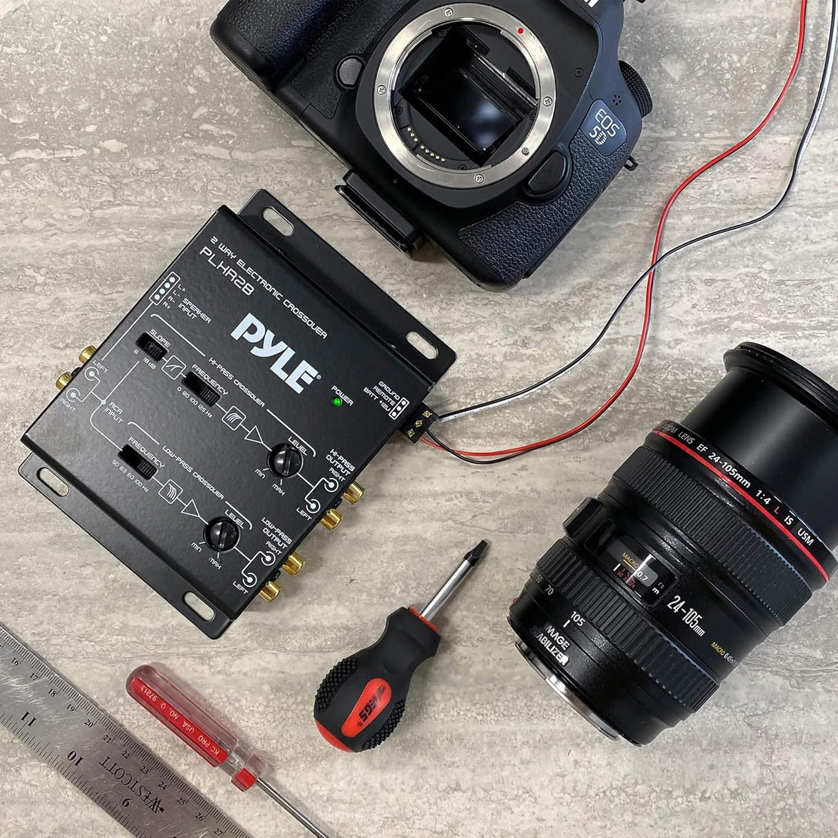 Ecualizador de coche de 2 vías PYLE PLXR2B