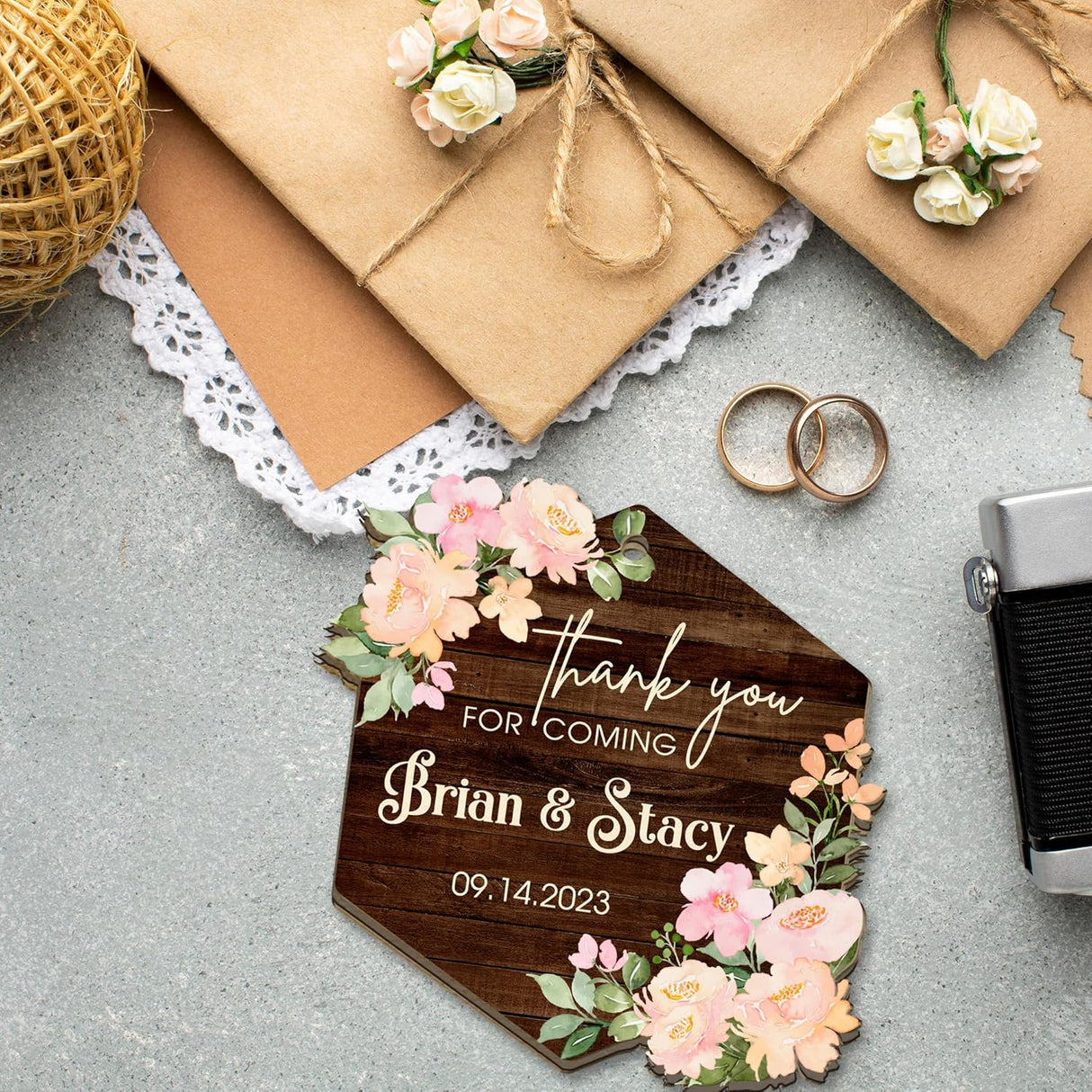 Adornos de Agradecimiento Personalizados para Bodas y Duchas Nupciales