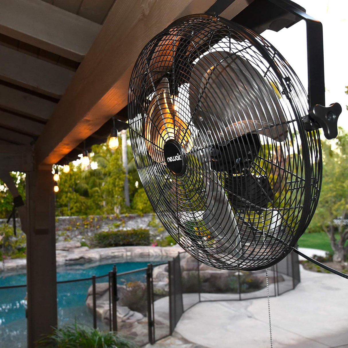 Ventilador de exterior NewAir 18 2 en 1, 3 velocidades, 4012 CFM