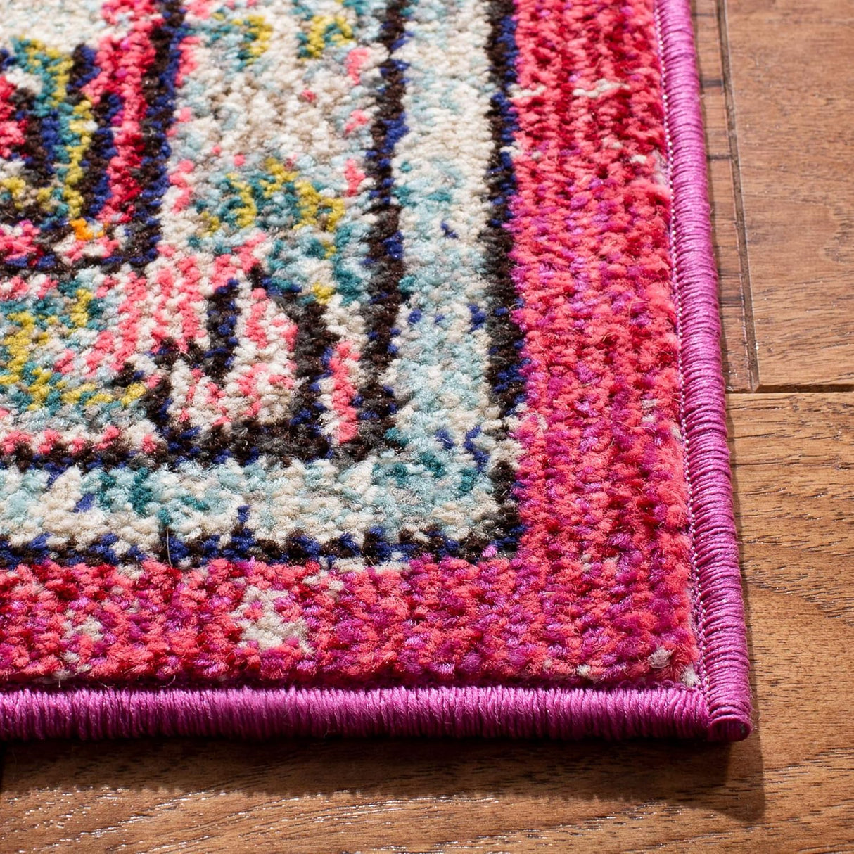 Alfombra SAFAVIEH Madison, Diseño Boho Chic, Modelo MAD473A