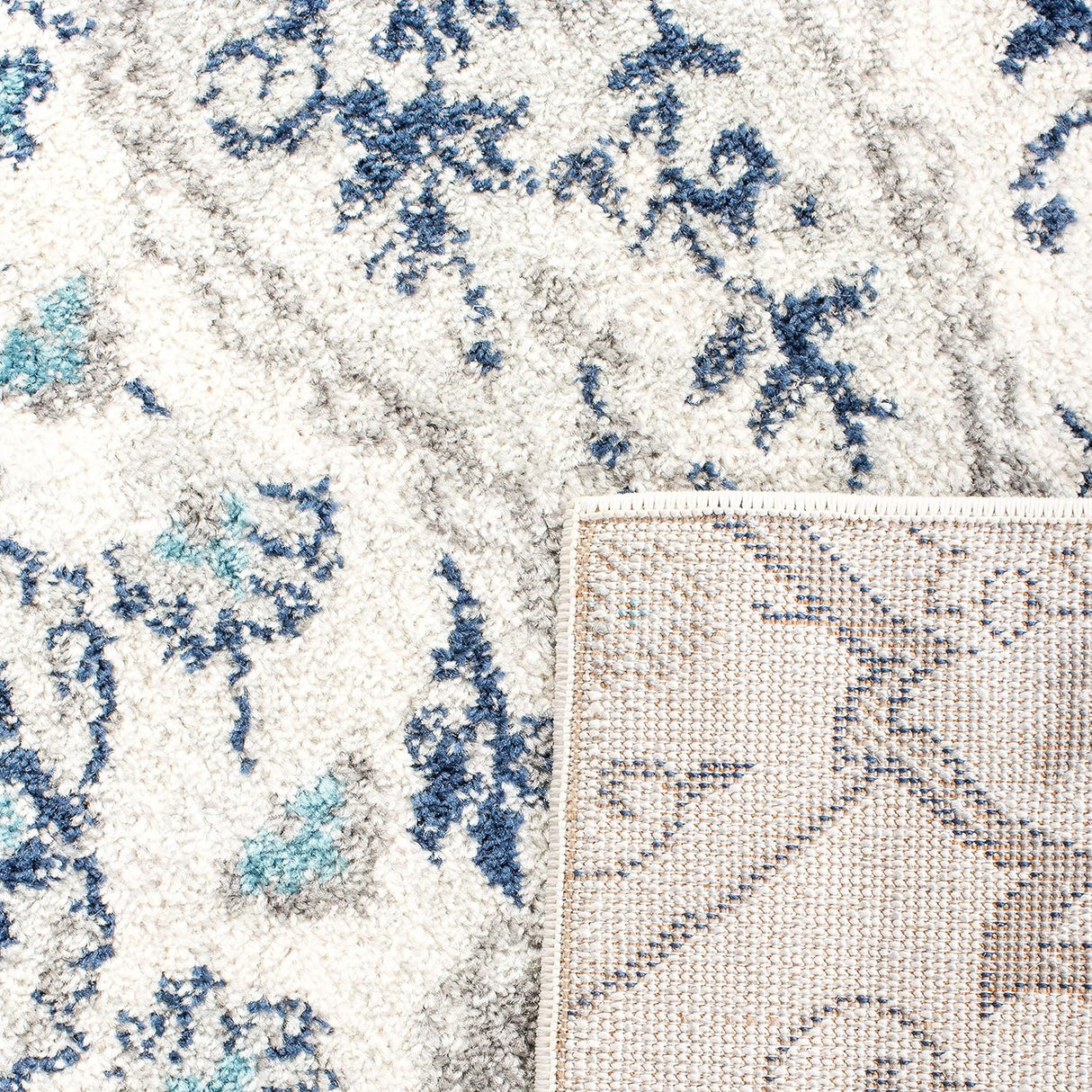 Alfombra Boho Chic SAFAVIEH Madison, Diseño Paisley, MAD600C