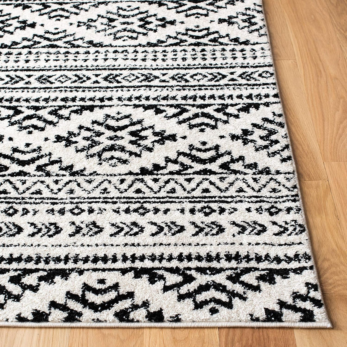Alfombra cuadrada tribal marroquí TUL272B para sala y oficina