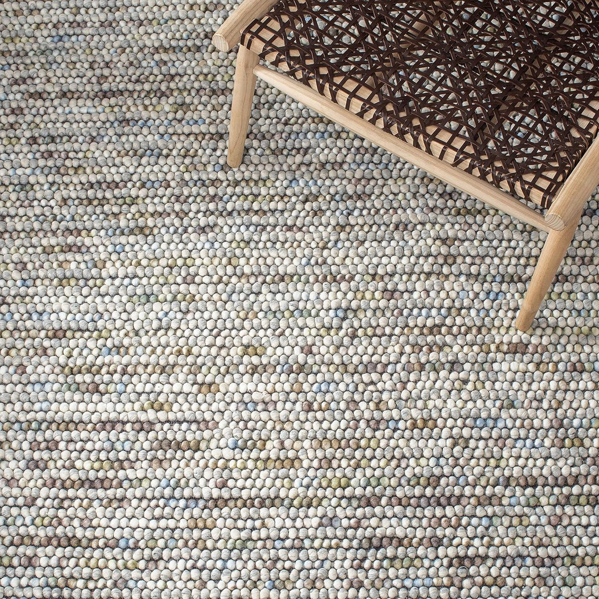 Alfombra de lana hecha a mano, ideal para áreas de alto tráfico (NAT620D)