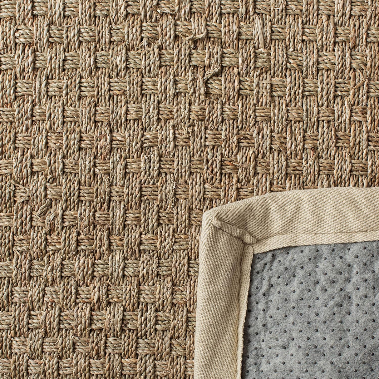 Alfombra de fibra natural SAFAVIEH, diseño canasta, modelo NF114J