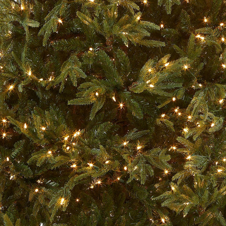 Árbol de Navidad Artificial Nacional Preiluminado 6.5 ft Frasier Grande