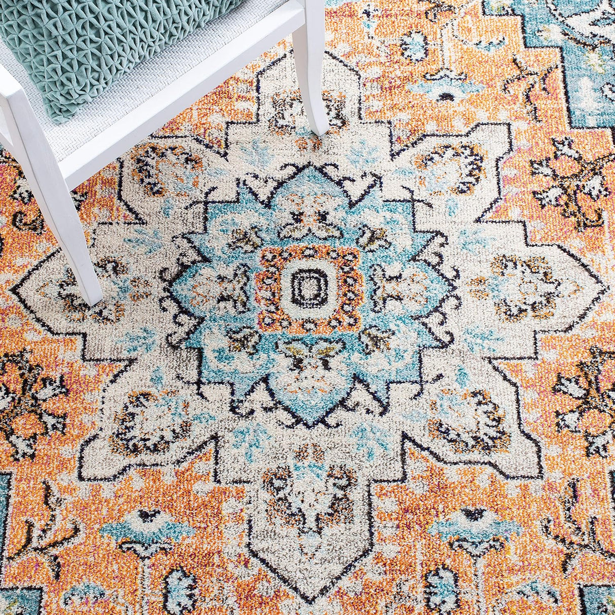 Alfombra Área SAFAVIEH Madison, Diseño Medallón Distressed, MAD473P