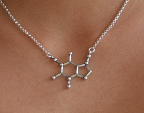 Collar Moldeado De La Molécula De Cafeína De Plata Esterlina