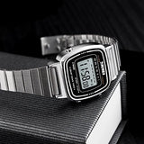 Reloj De Cuarzo Electrónico Petite Clásico Simple