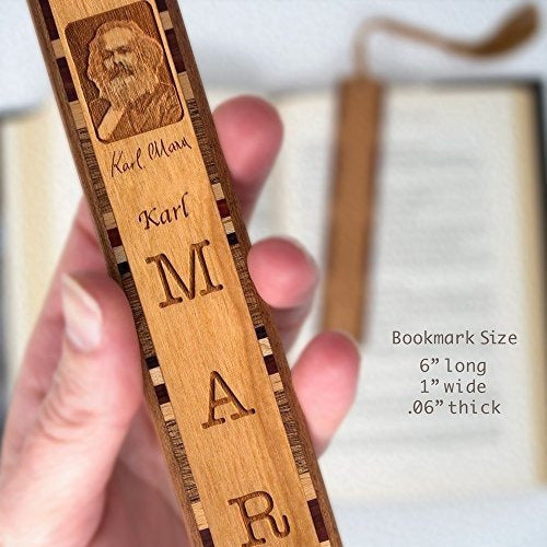 Foto De Karl Marx Con Marcador De Madera Grabado Con Firma