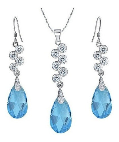 conjunto de pendientes hechos con cristales