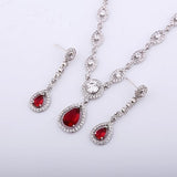 Set Collar + Pendientes bañado en plata con Rubi Rojo