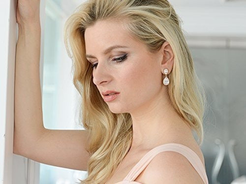 Mariell Dainty 14k Oro rosa Zirconia Cúbica Halo Lágrima